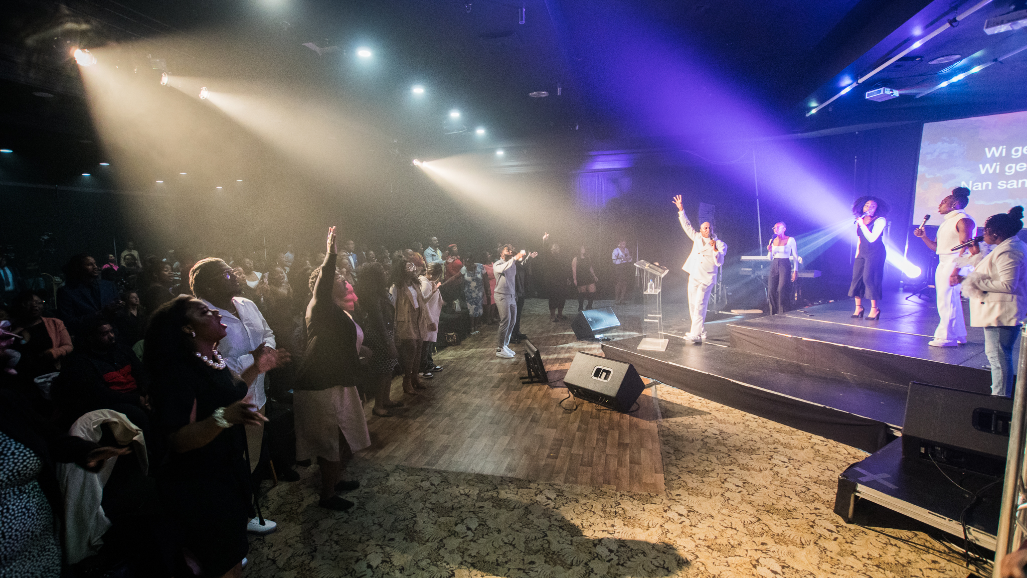 Culture d'adoration à l'Église Primitive de la Pentecôte