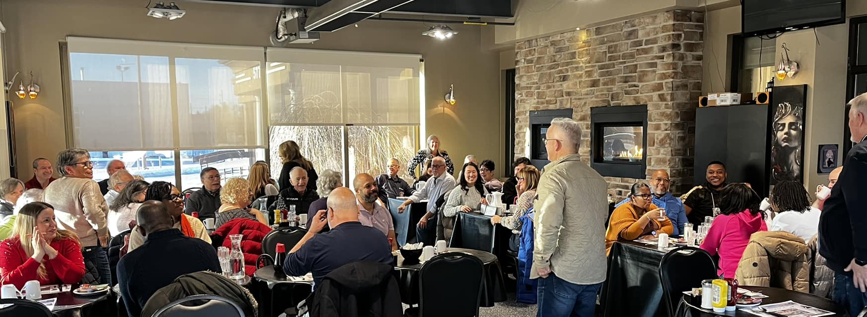 Discussions autour d'un repas